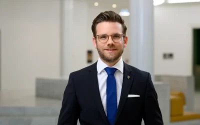 Rede von Ober­bür­ger­meis­ter Felix Hein­richs beim Bundes­fest 2025